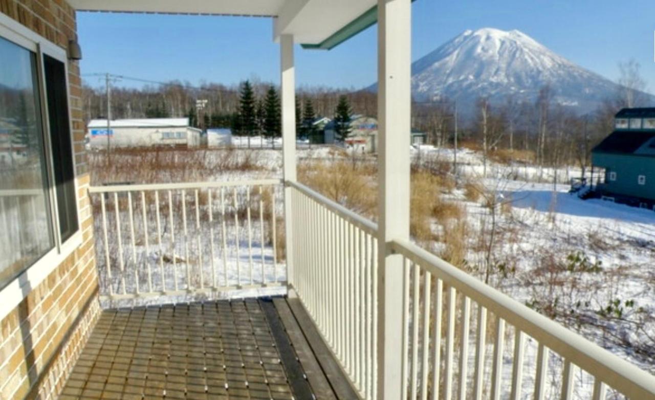 Yotei Townhouse - 2 Bedrooms With Covered Bbq Deck Нисэко Экстерьер фото