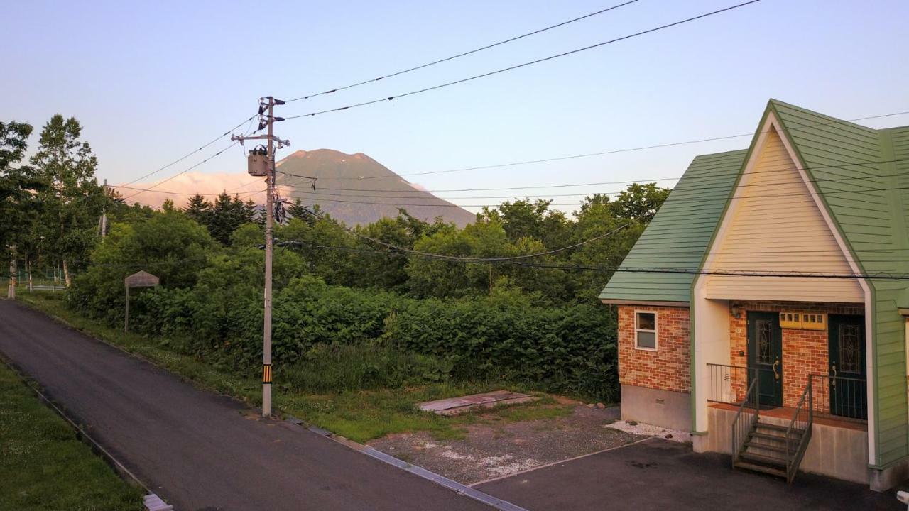Yotei Townhouse - 2 Bedrooms With Covered Bbq Deck Нисэко Экстерьер фото
